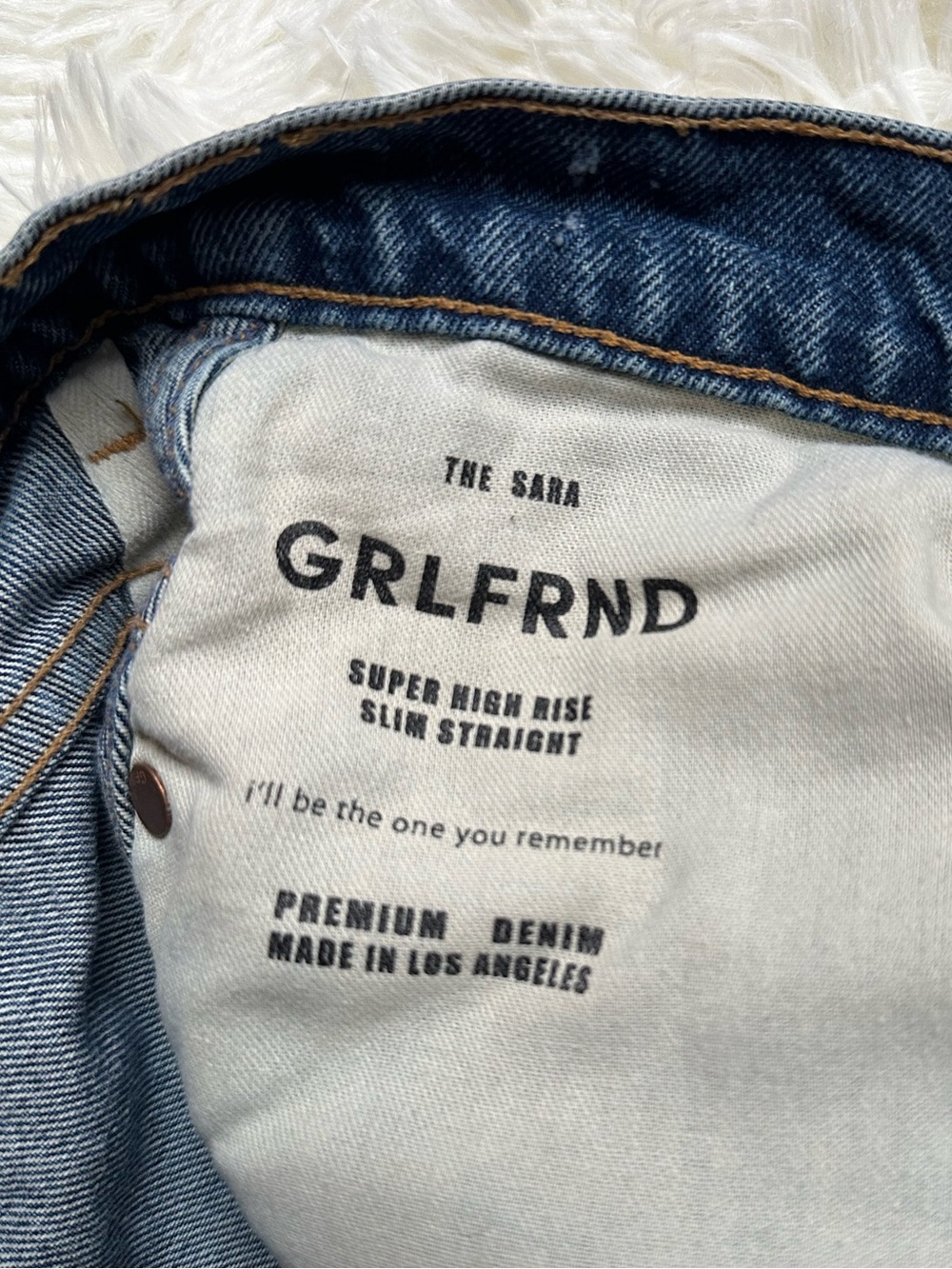 GRLFRND Sara Super High Rise Slim Straight Jeans - Sz 29 - Picture 8 of 12